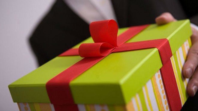 Wow Your Staff With These Clever Employee Gift Ideas