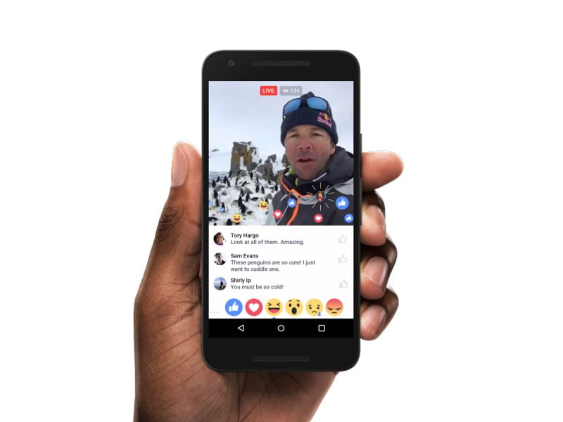 Facebook Ramps Up Live Video to Challenge Twitter’s Periscope