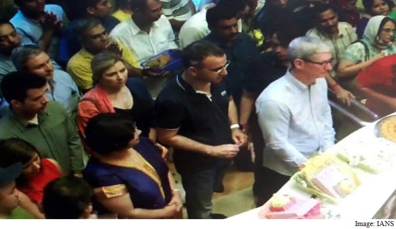 Apple CEO Tim cook Kicks Off India ride With go to to Siddhivinayak Temple