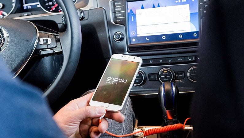 MirrorLink Car Smartphone Network Has Vulnerabilities, Claim Researchers MirrorLink Car Smartphone Network Has Vulnerabilities, Claim Researchers
