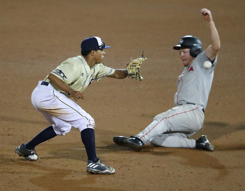 Georgia downs Georgia Tech, takes season series Georgia downs Georgia Tech, takes season series