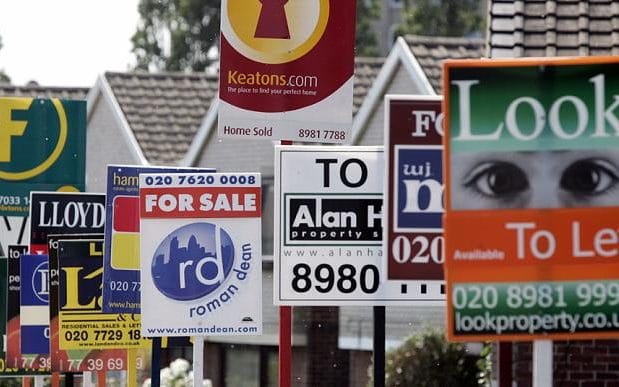 Mortgage lending in ‘neutral gear’ as buyers’ incomes are squeezed Mortgage lending in ‘neutral gear’ as buyers’ incomes are squeezed