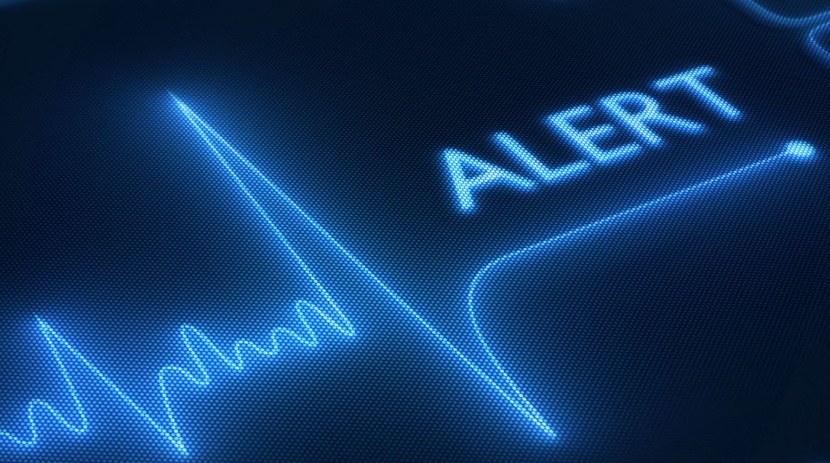Smartphone-based device to transmit ECG in US