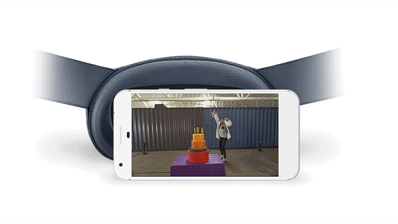 YouTube Unveils VR180 Format, Reveals Mobile Users Spend an Hour a Day on Average